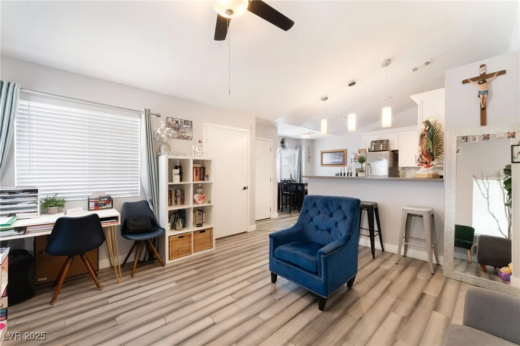 4648 Krissylouise, Las Vegas, NV 89121