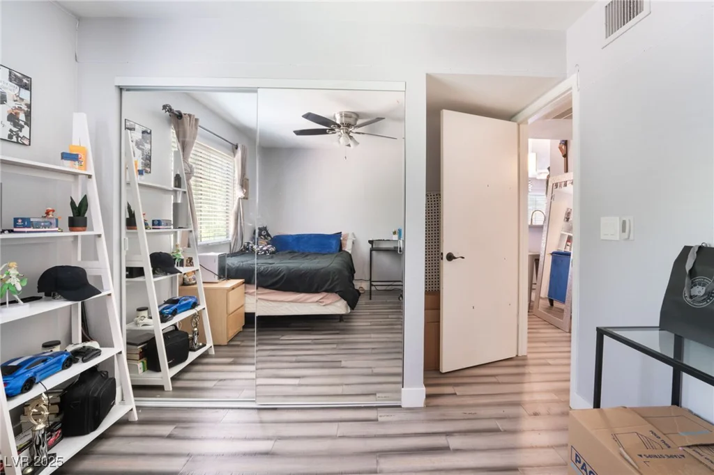 4648 Krissylouise, Las Vegas, NV 89121