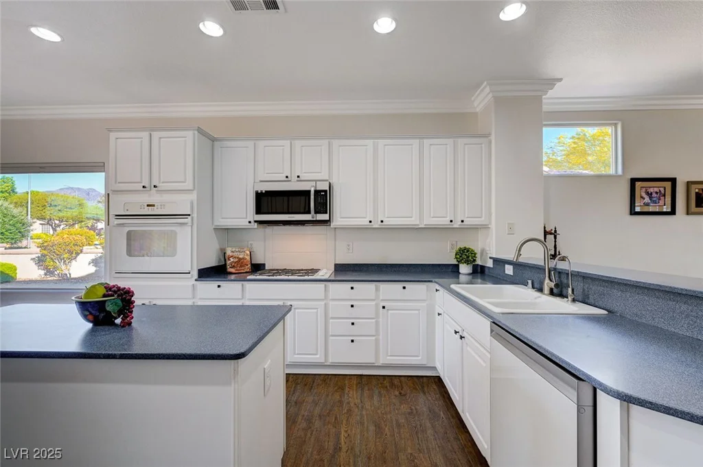 2261 Evening Lights, Henderson, NV 89052