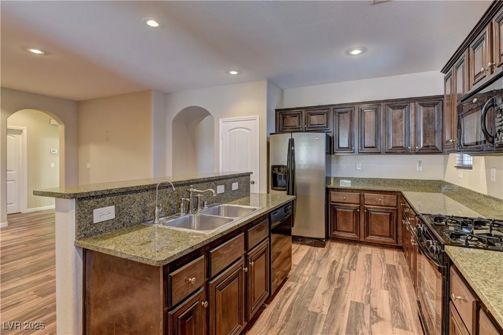 9120 Parkstone, Las Vegas, NV 89178