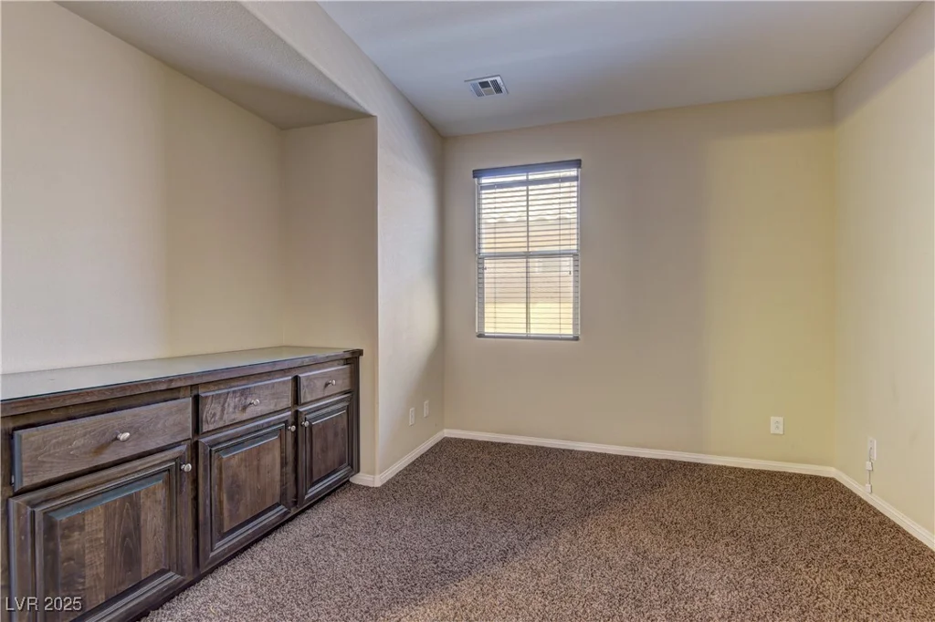 9120 Parkstone, Las Vegas, NV 89178