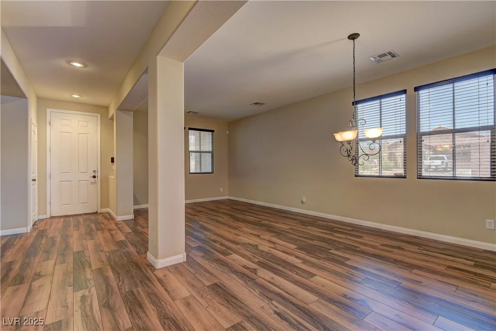 9120 Parkstone, Las Vegas, NV 89178