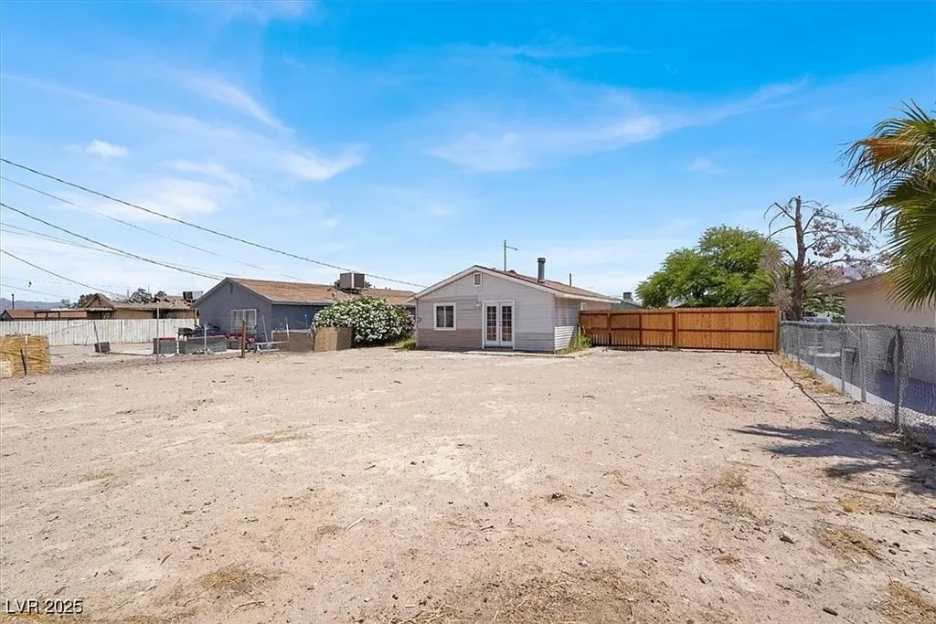 2257 Colebrook, Las Vegas, NV 89115
