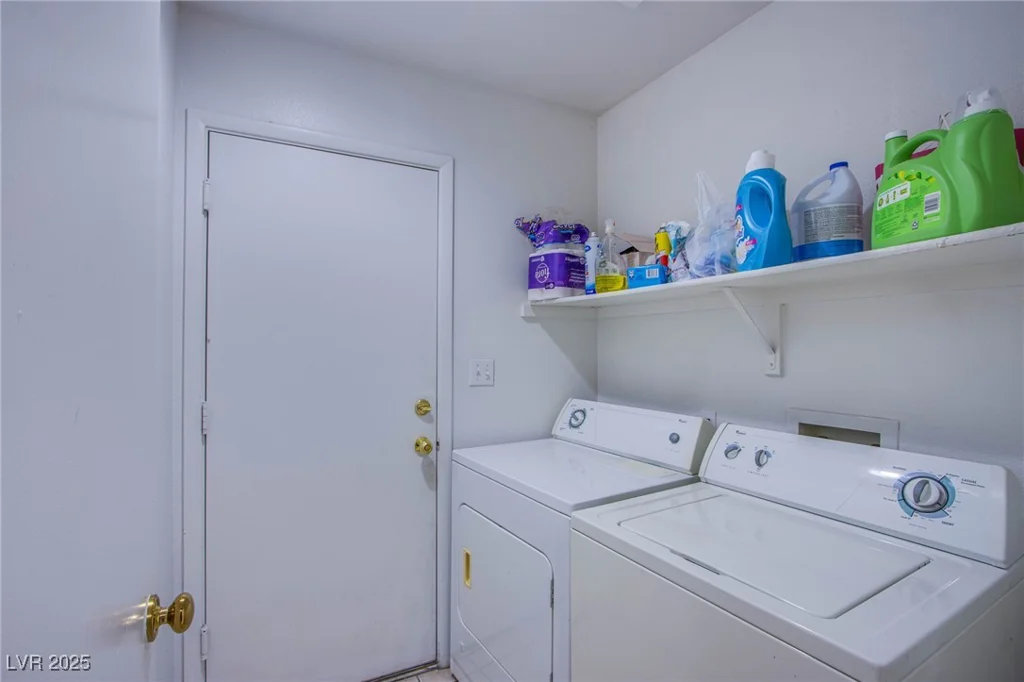 320 Ellen Marie, Las Vegas, NV 89110