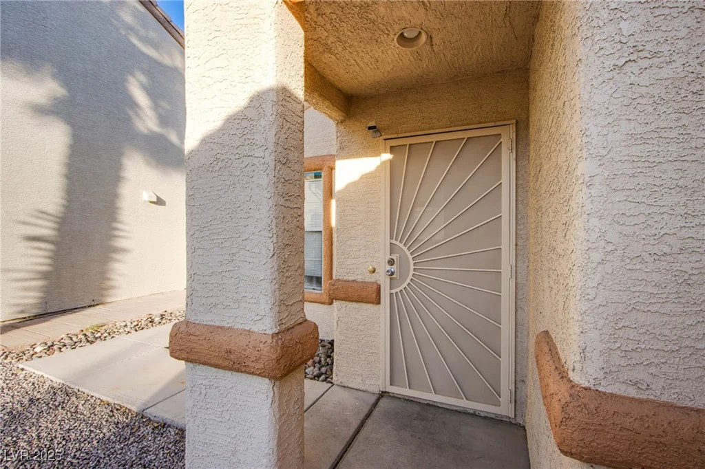 320 Ellen Marie, Las Vegas, NV 89110