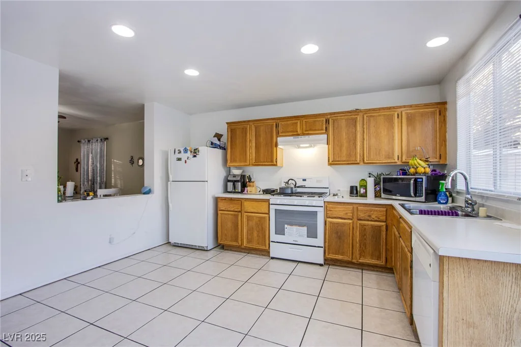 320 Ellen Marie, Las Vegas, NV 89110