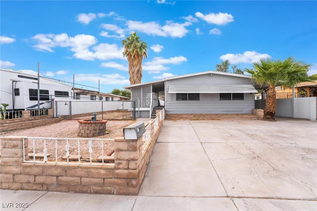 3627 Becerro, Las Vegas, NV 89121