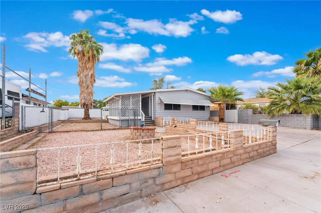 3627 Becerro, Las Vegas, NV 89121