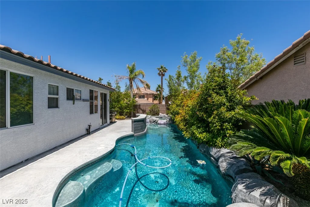 3336 Hidden Ridge, Las Vegas, NV 89129