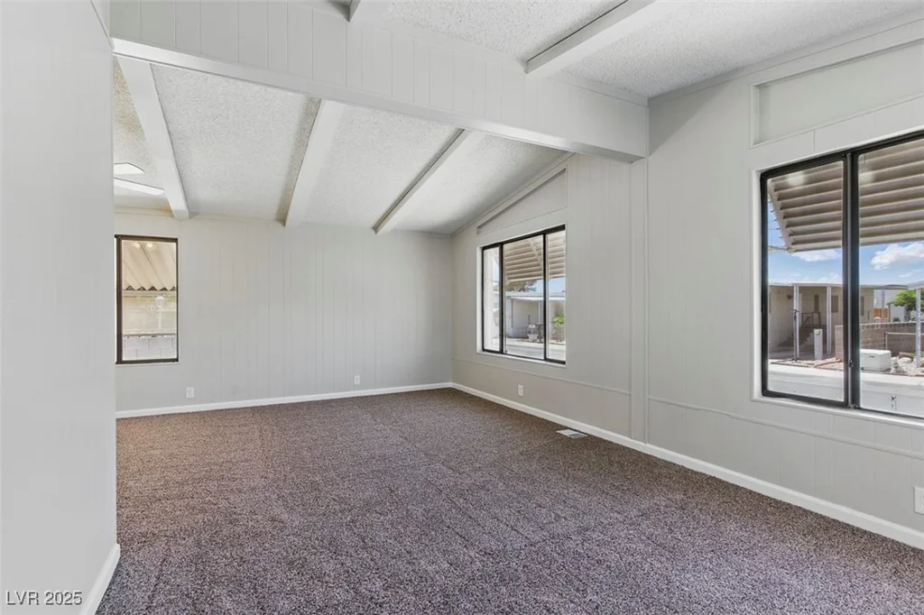 3542 Isle Royale, Las Vegas, NV 89122