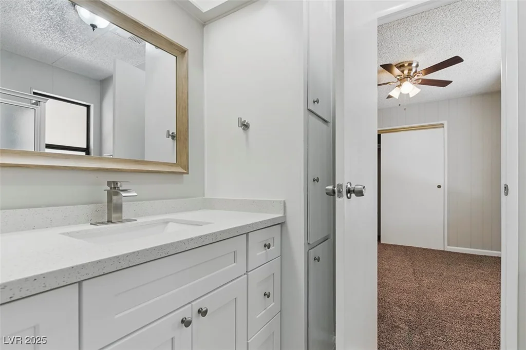 3542 Isle Royale, Las Vegas, NV 89122