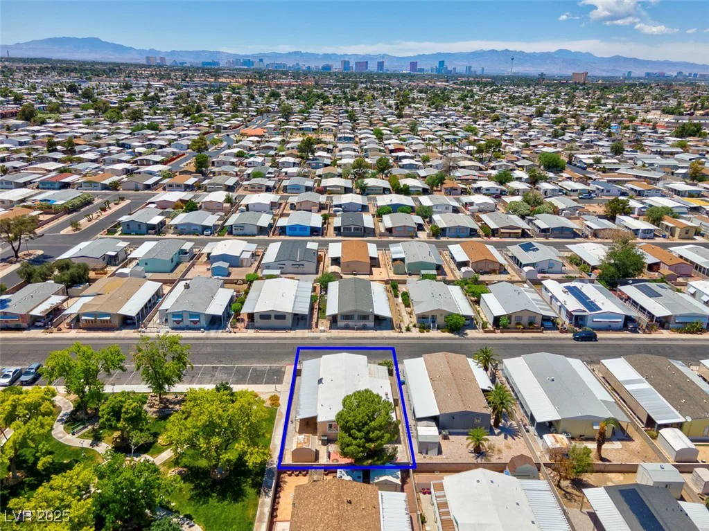 3542 Isle Royale, Las Vegas, NV 89122