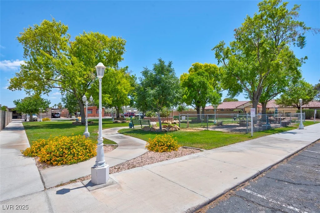 3542 Isle Royale, Las Vegas, NV 89122