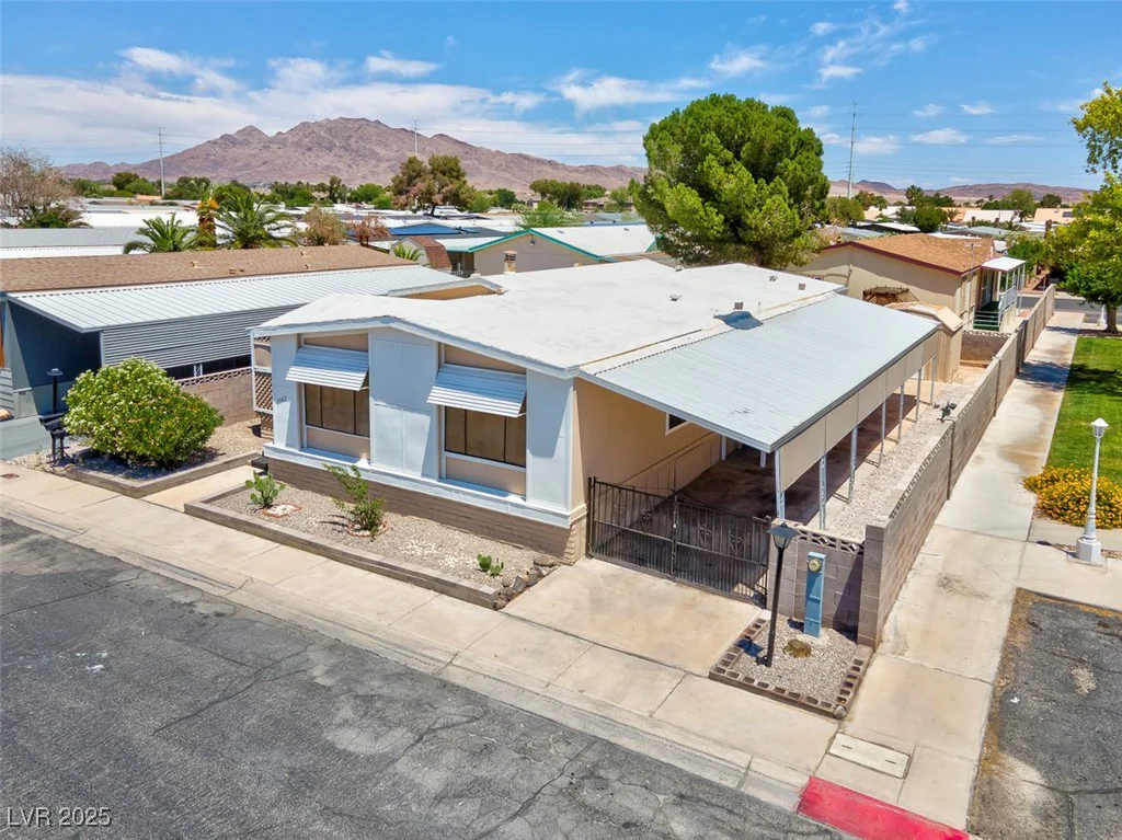 3542 Isle Royale, Las Vegas, NV 89122