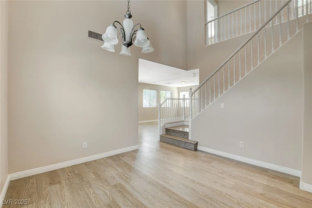 8307 Fort Hallock, Las Vegas, NV 89131