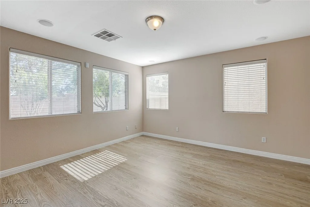 8307 Fort Hallock, Las Vegas, NV 89131