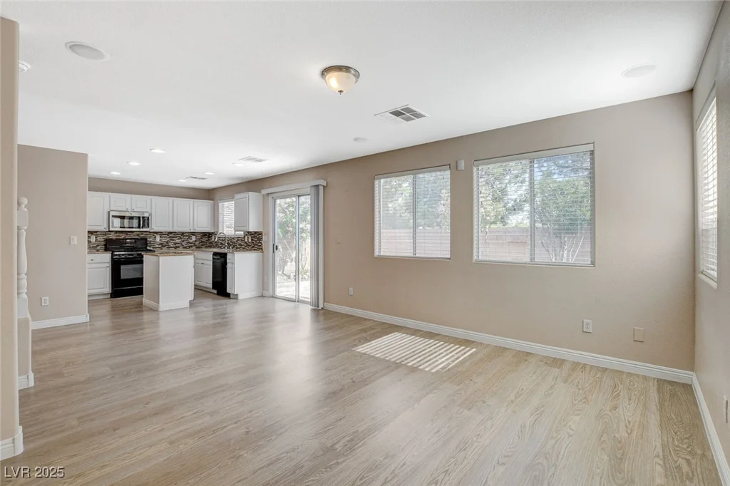 8307 Fort Hallock, Las Vegas, NV 89131