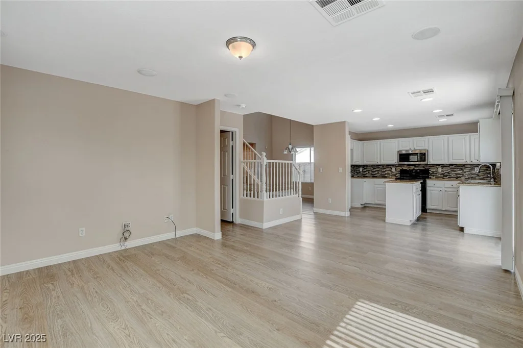 8307 Fort Hallock, Las Vegas, NV 89131