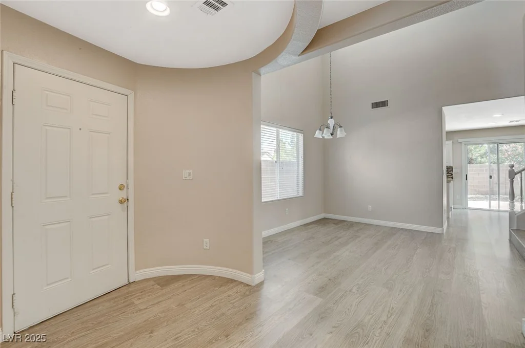 8307 Fort Hallock, Las Vegas, NV 89131