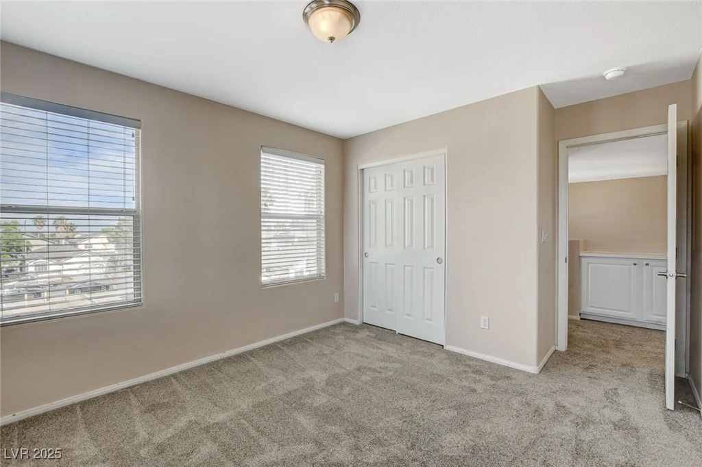 8307 Fort Hallock, Las Vegas, NV 89131
