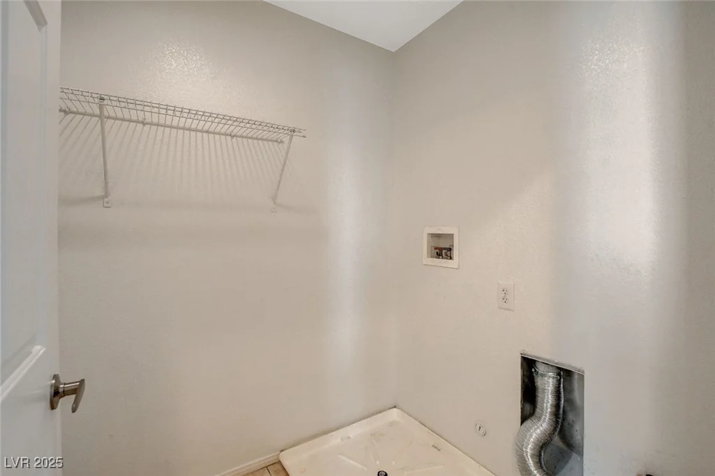 8307 Fort Hallock, Las Vegas, NV 89131