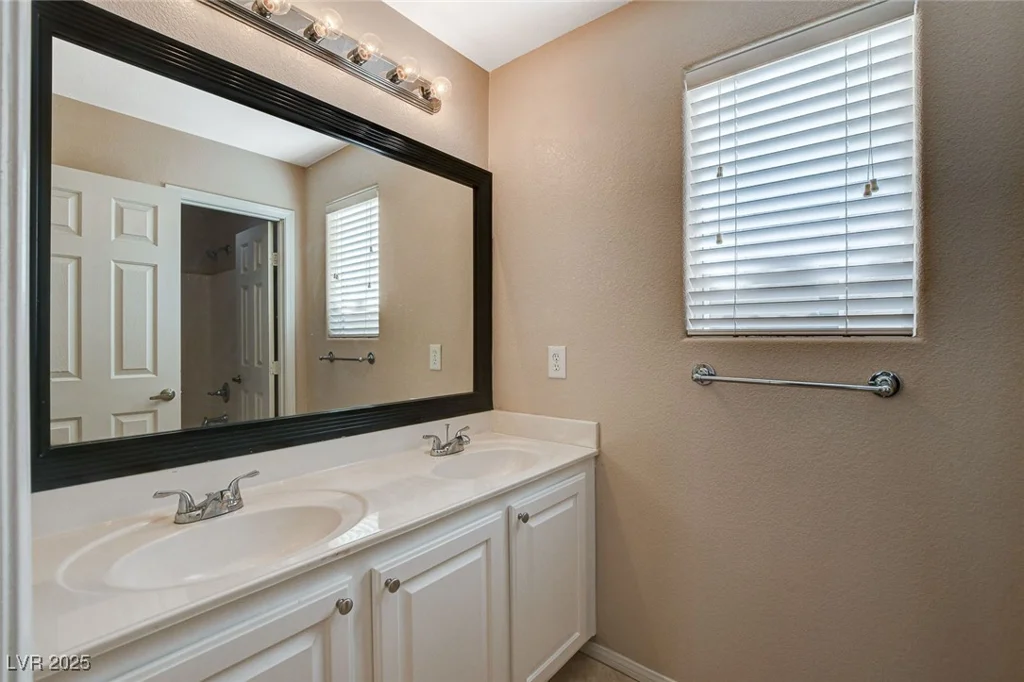 8307 Fort Hallock, Las Vegas, NV 89131