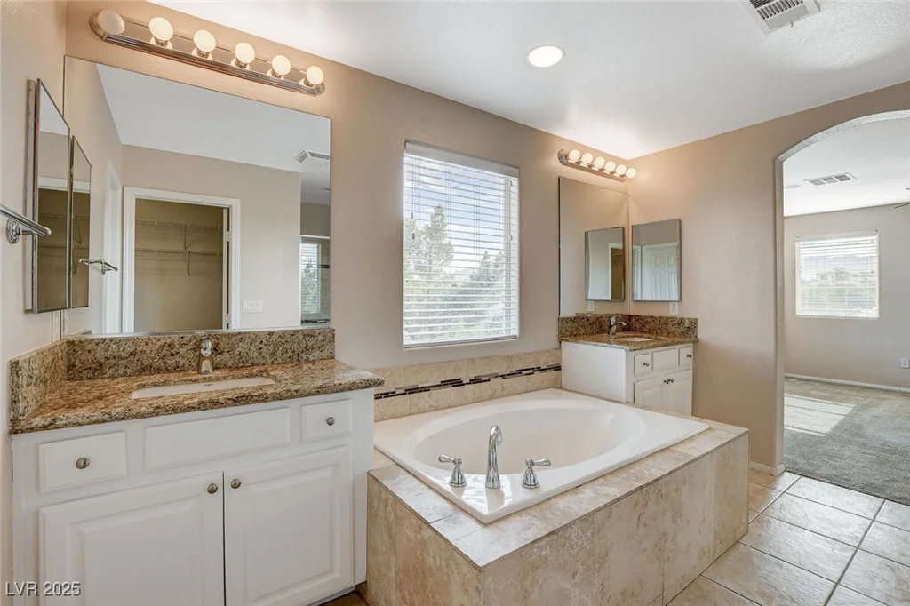 8307 Fort Hallock, Las Vegas, NV 89131