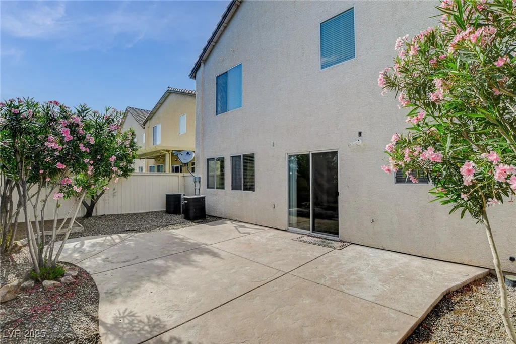 8307 Fort Hallock, Las Vegas, NV 89131