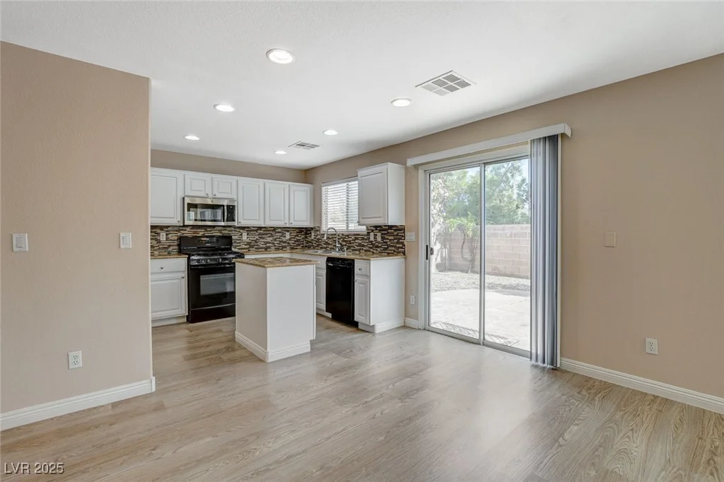 8307 Fort Hallock, Las Vegas, NV 89131