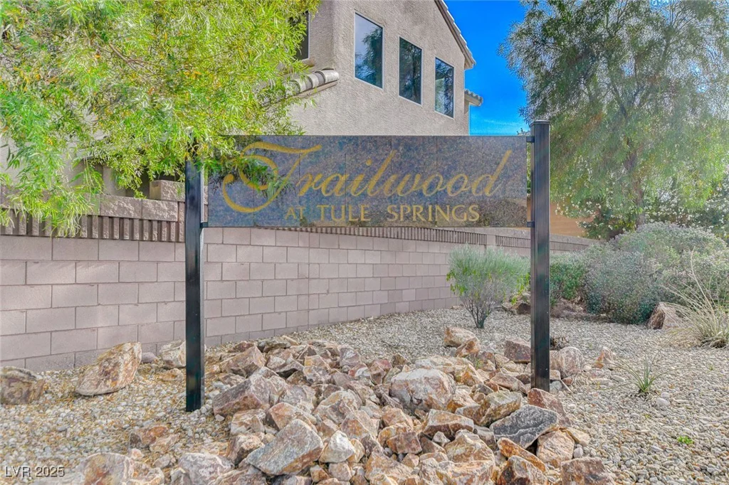 8307 Fort Hallock, Las Vegas, NV 89131