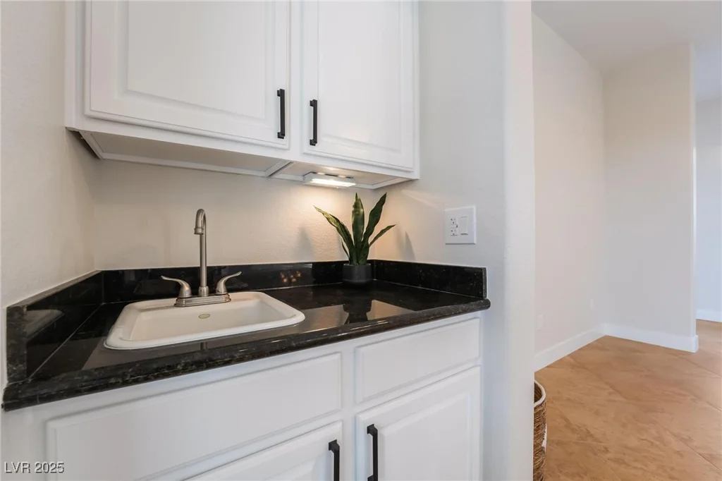 2365 Black River Falls, Henderson, NV 89044