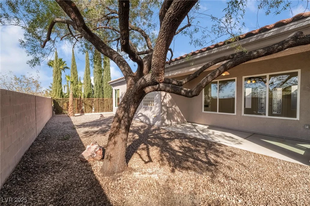 2365 Black River Falls, Henderson, NV 89044