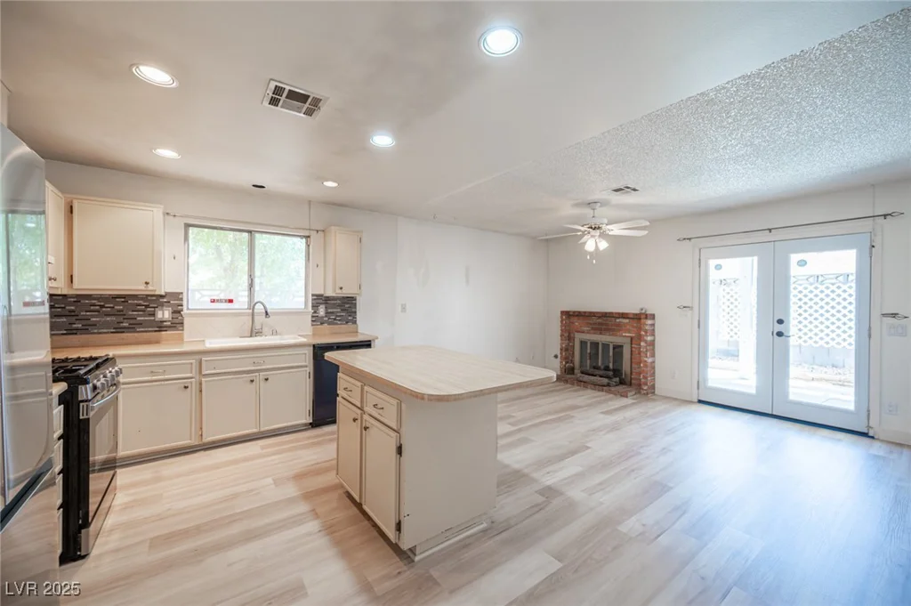 4409 Rosebank, Las Vegas, NV 89108