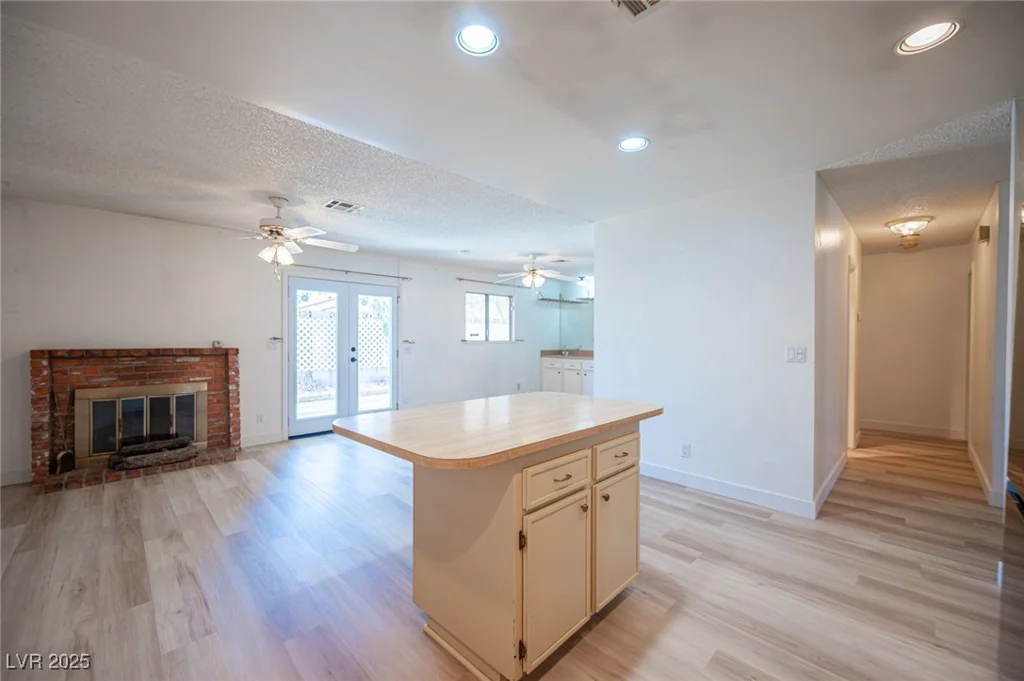 4409 Rosebank, Las Vegas, NV 89108