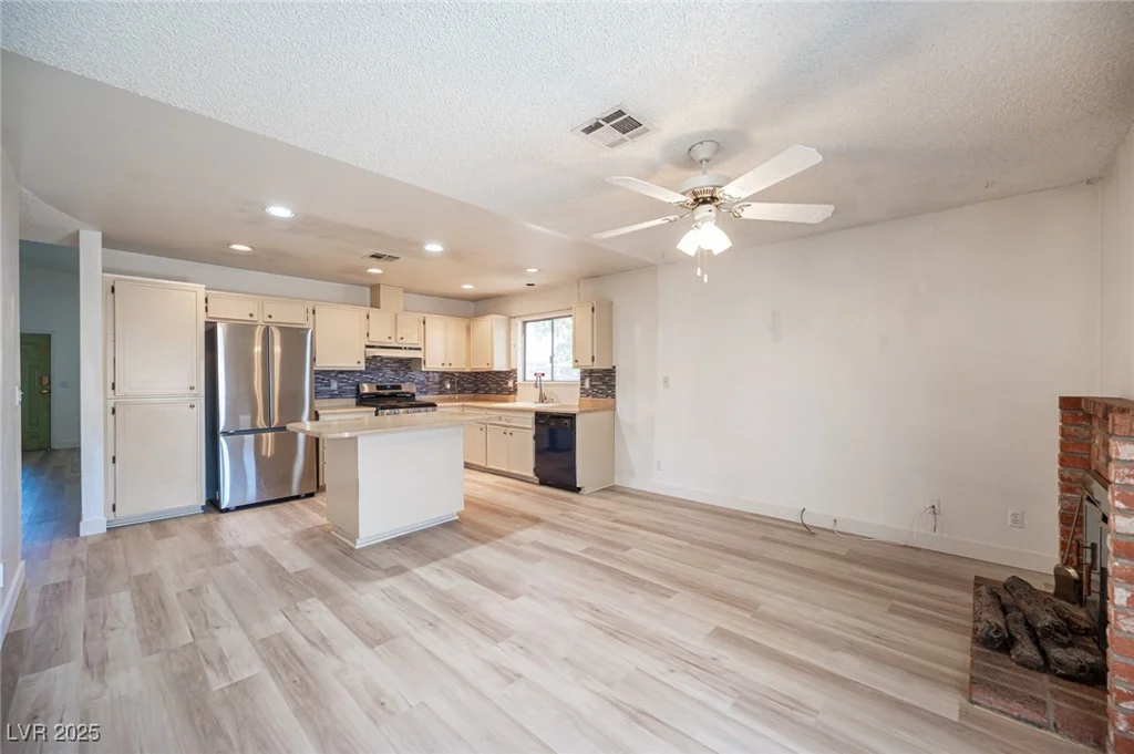4409 Rosebank, Las Vegas, NV 89108