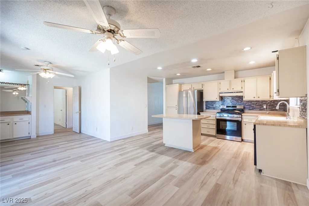 4409 Rosebank, Las Vegas, NV 89108