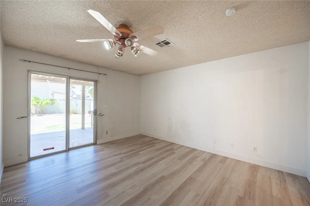 4409 Rosebank, Las Vegas, NV 89108