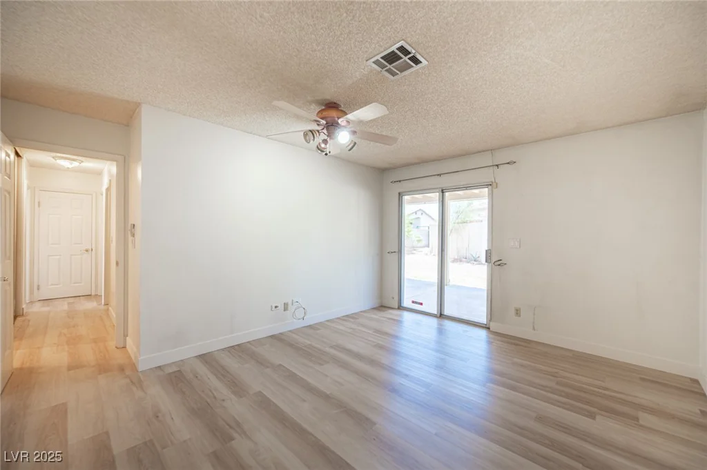 4409 Rosebank, Las Vegas, NV 89108