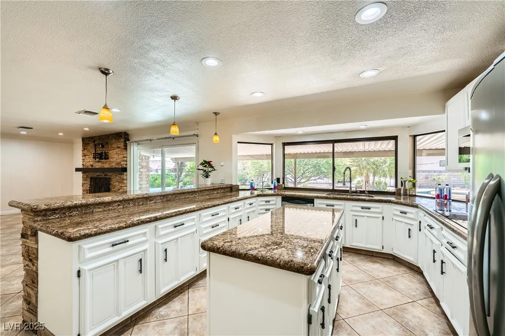 6315 Eldora, Las Vegas, NV 89146