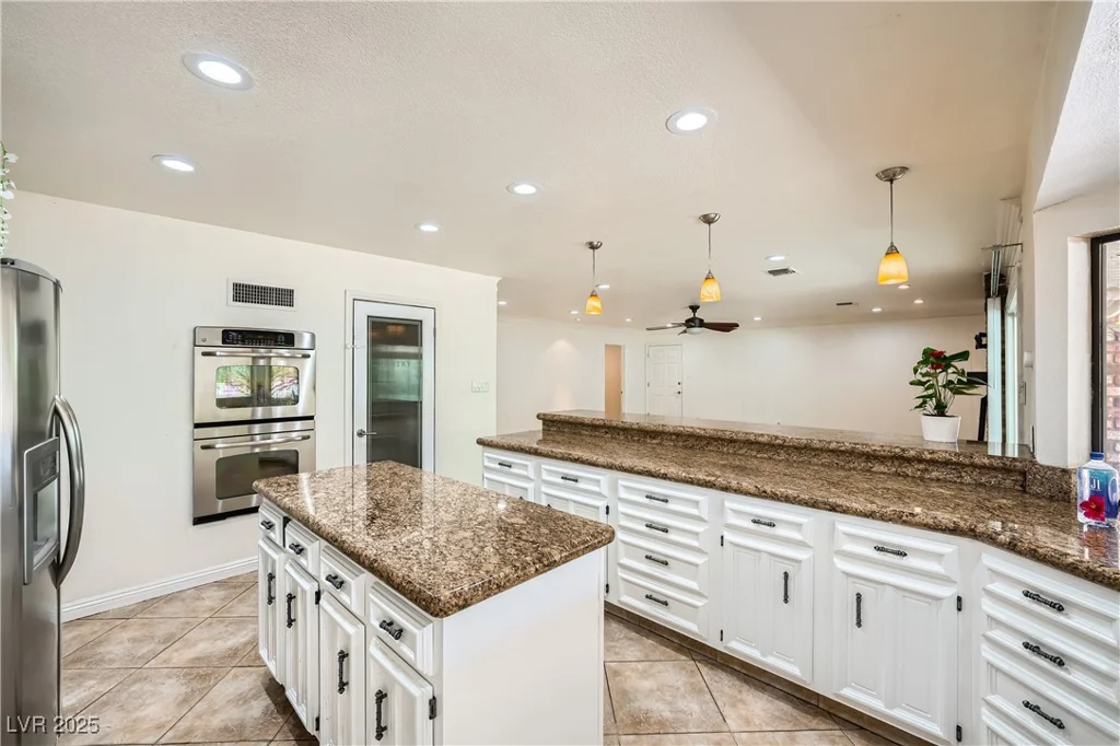 6315 Eldora, Las Vegas, NV 89146
