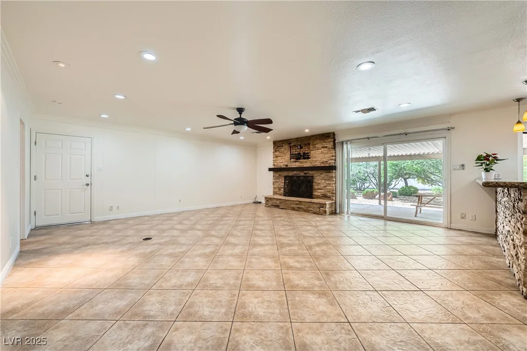 6315 Eldora, Las Vegas, NV 89146