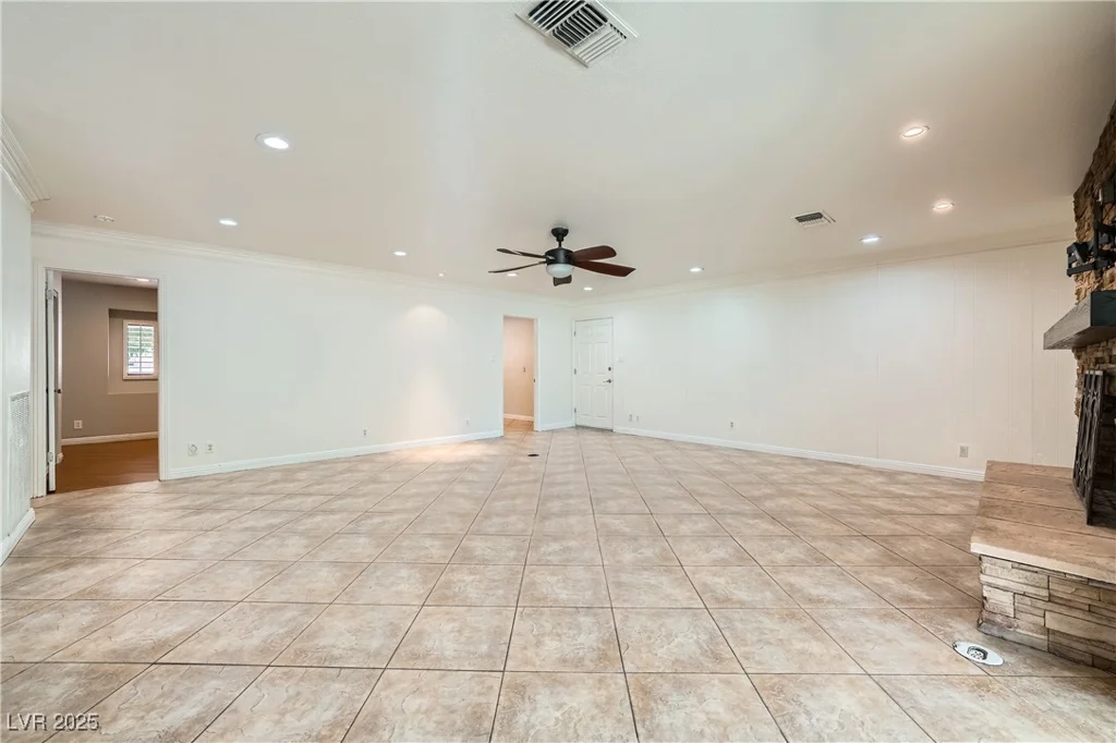 6315 Eldora, Las Vegas, NV 89146