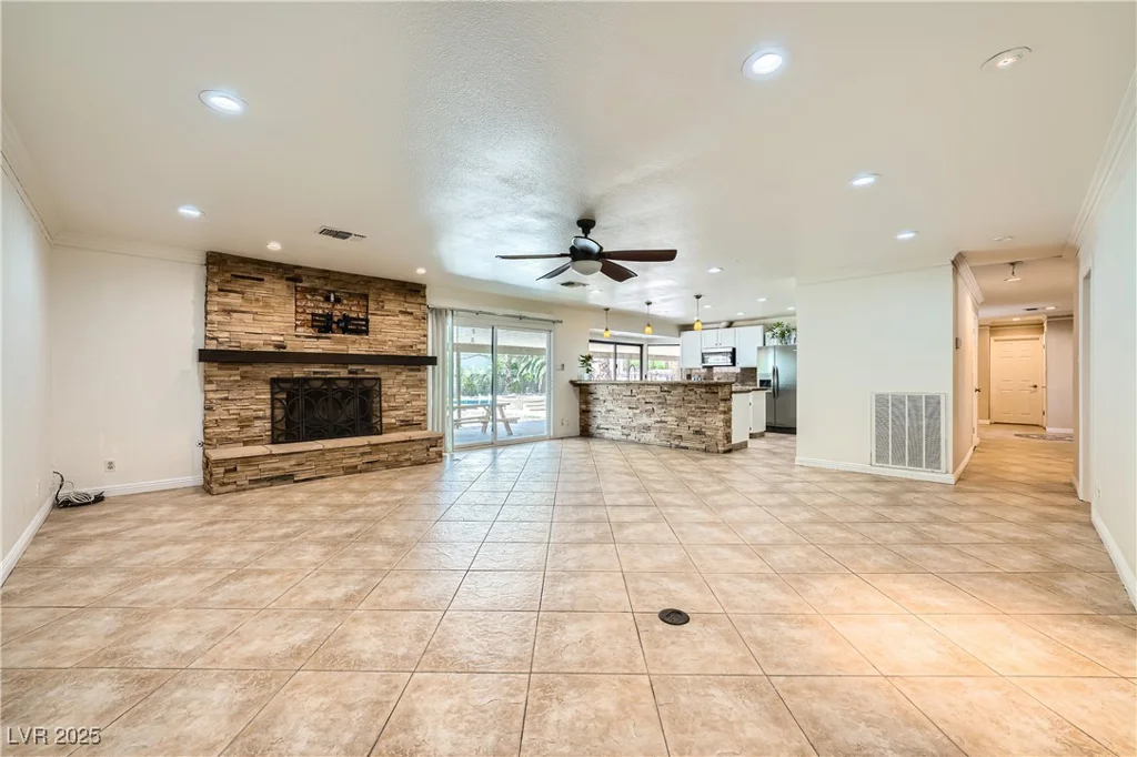6315 Eldora, Las Vegas, NV 89146