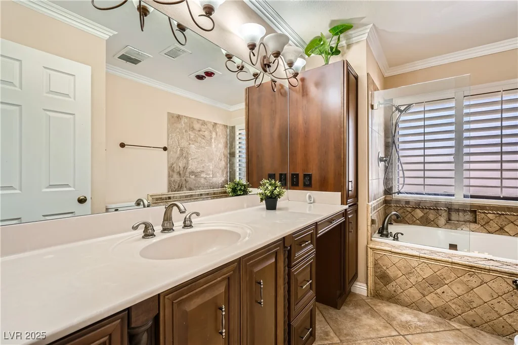 6315 Eldora, Las Vegas, NV 89146