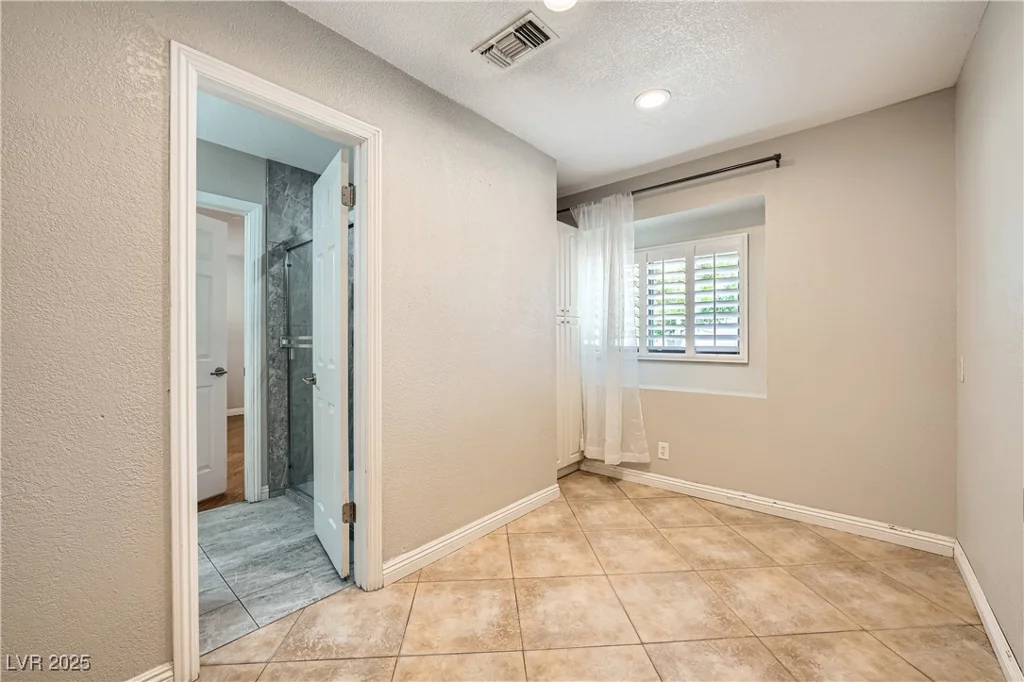6315 Eldora, Las Vegas, NV 89146