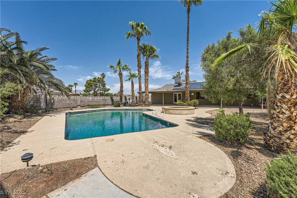 6315 Eldora, Las Vegas, NV 89146