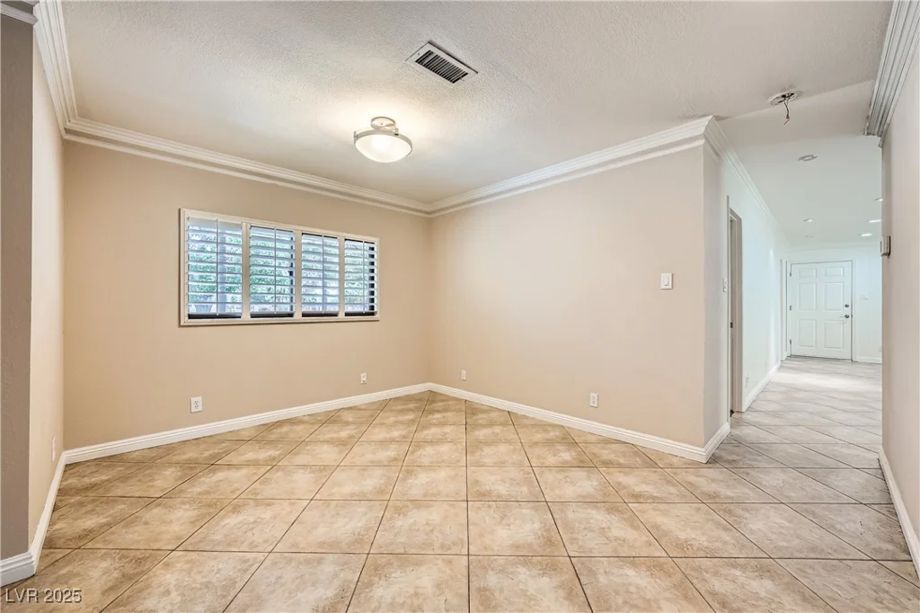 6315 Eldora, Las Vegas, NV 89146