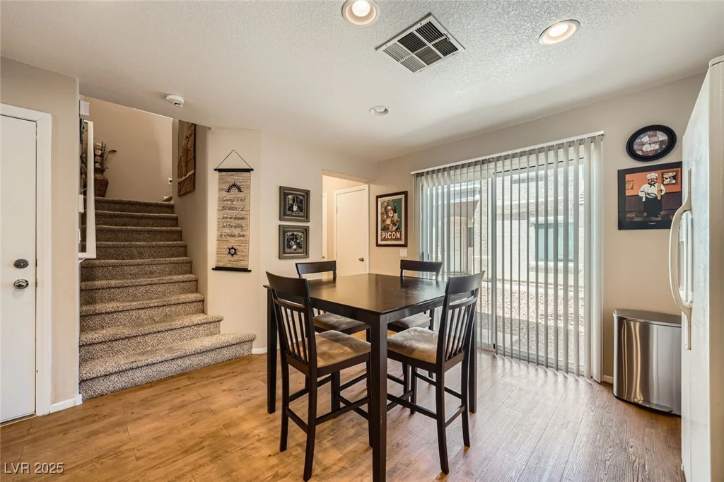 10456 Prairie Schooner, Las Vegas, NV 89129