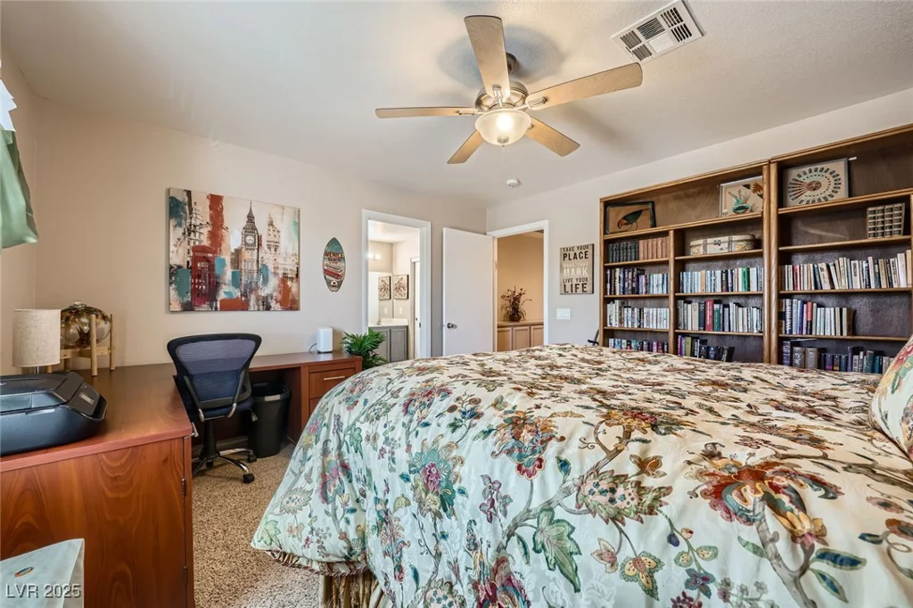 10456 Prairie Schooner, Las Vegas, NV 89129