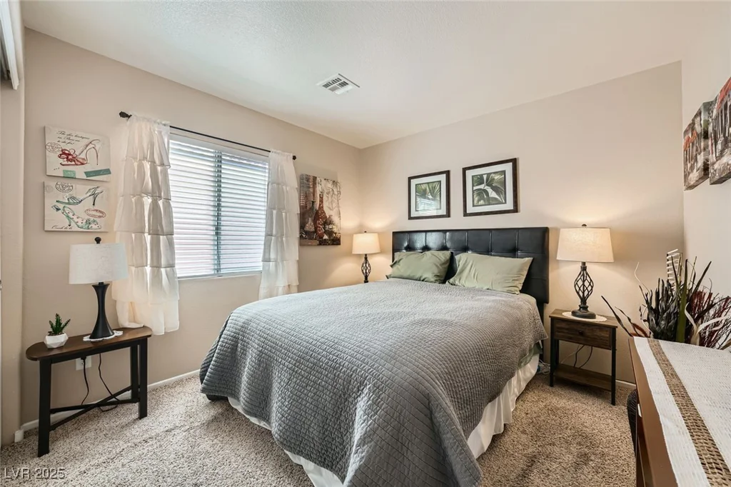 10456 Prairie Schooner, Las Vegas, NV 89129